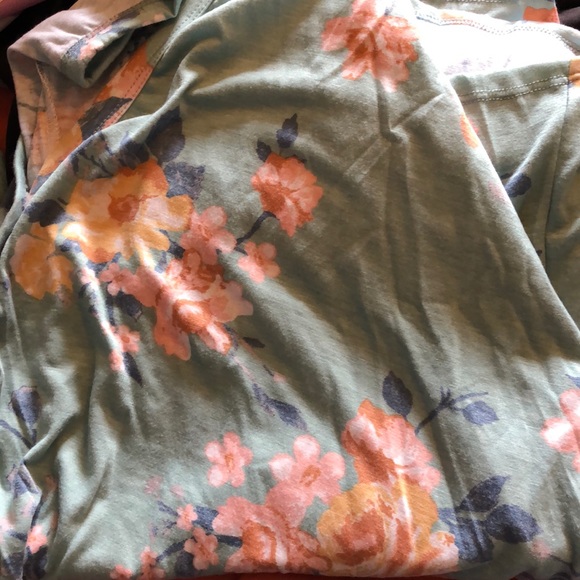 Floral Shirt - Picture 5 of 5